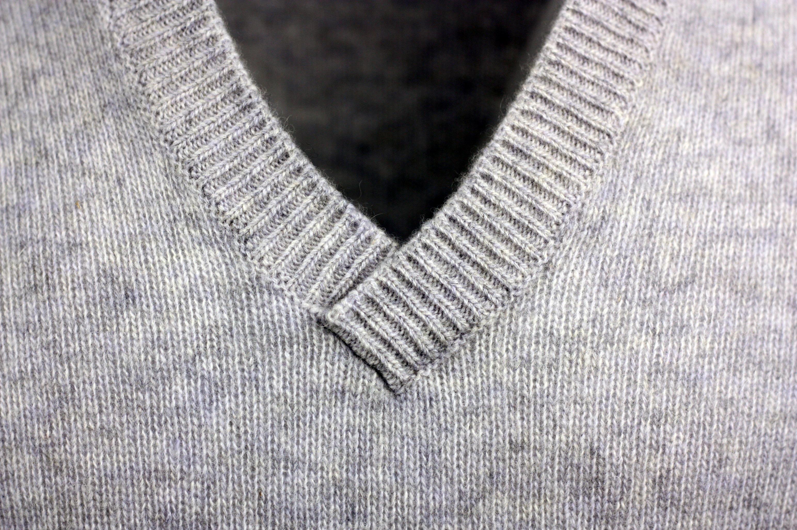 brooksfield maglia scollo a v brooksfield pura lana grigio chiaro - foto 3